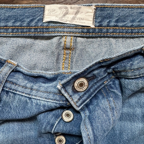 Free People We The Free Button Fly Distressed Jeans Pants  size 27 - Picture 6 of 7